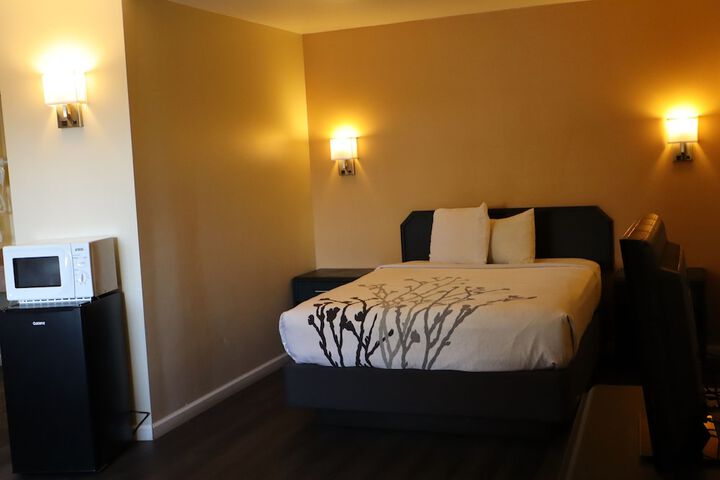 Room 12 of 45