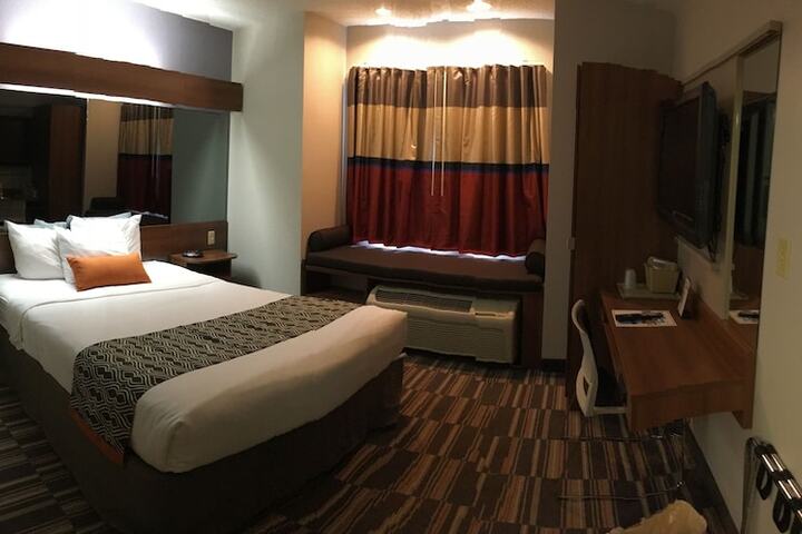 Room 16 of 21
