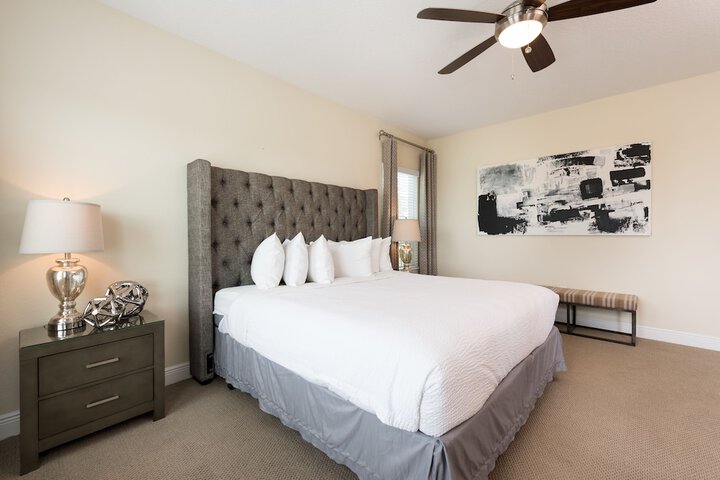 Room 378 of 705