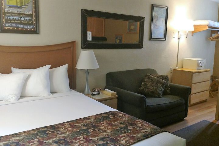Room 40 of 54