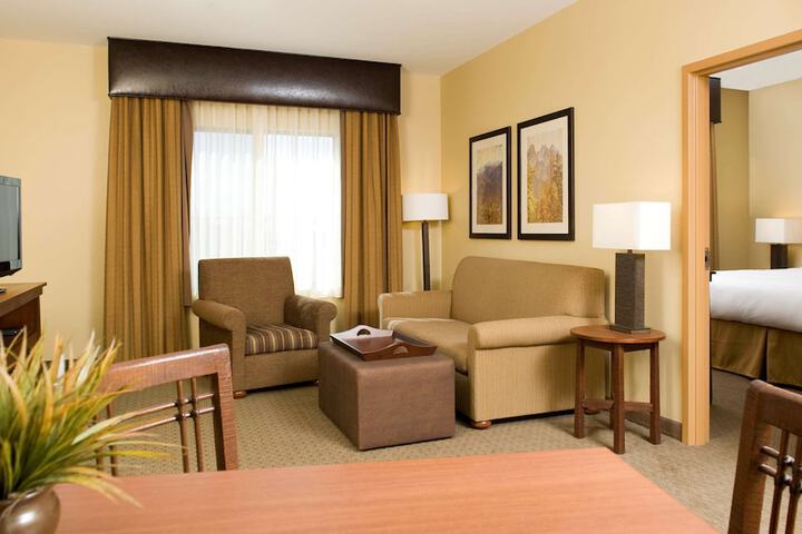 Room 21 of 40