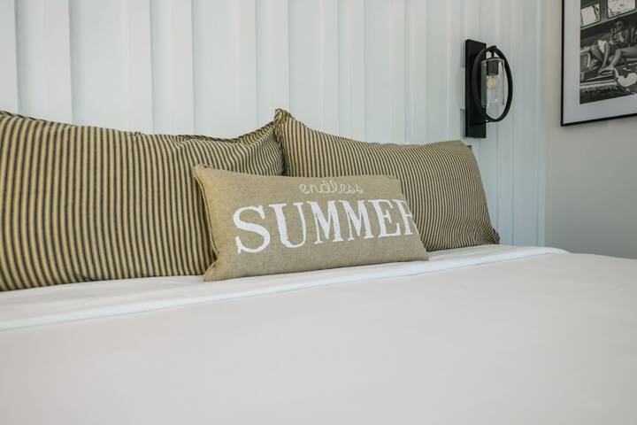 Casey Key Resorts - Beachfront