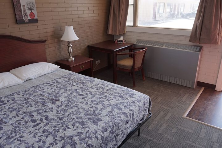 Room 21 of 21