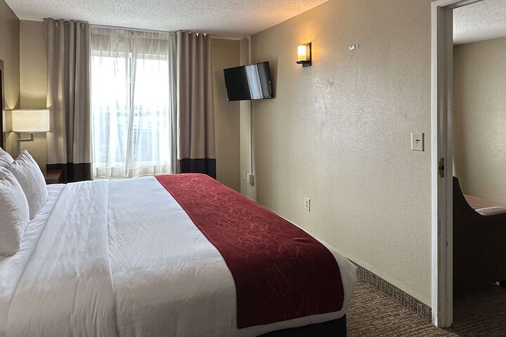 Room 19 of 35