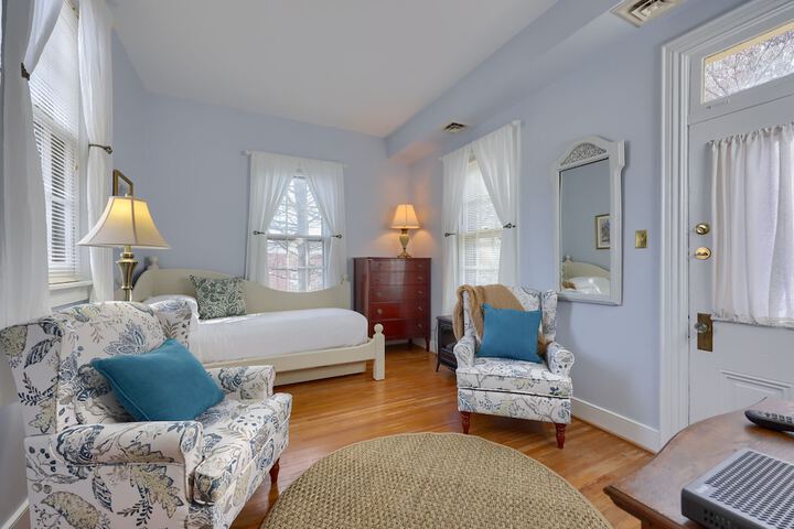 Room 16 of 45
