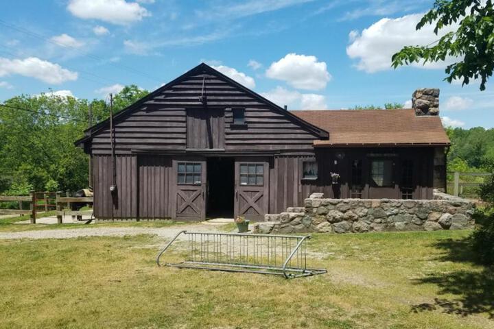 Potawatomi Inn & Cabins
