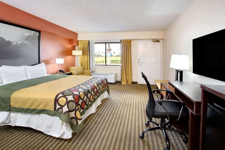 Room 22 of 27