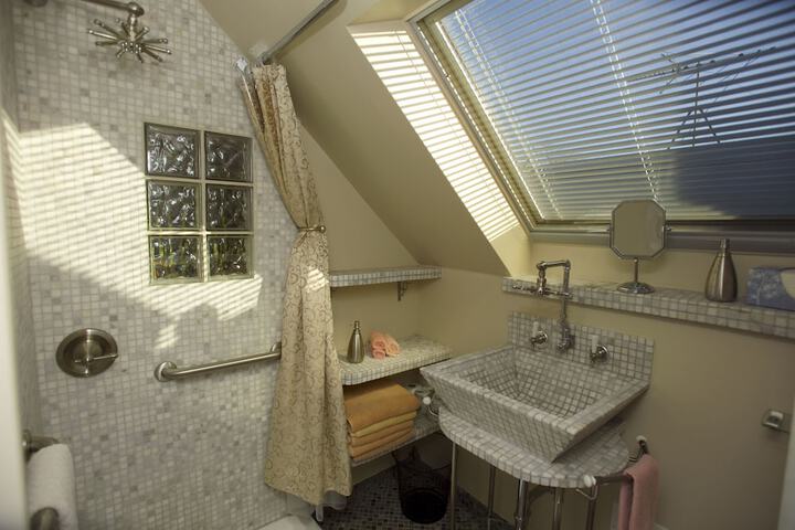 Room 12 of 55