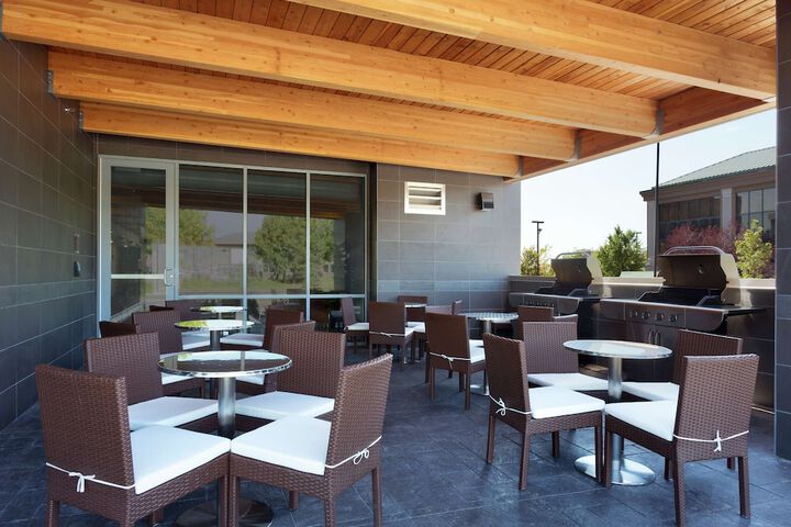 Terrace/Patio 22 of 25