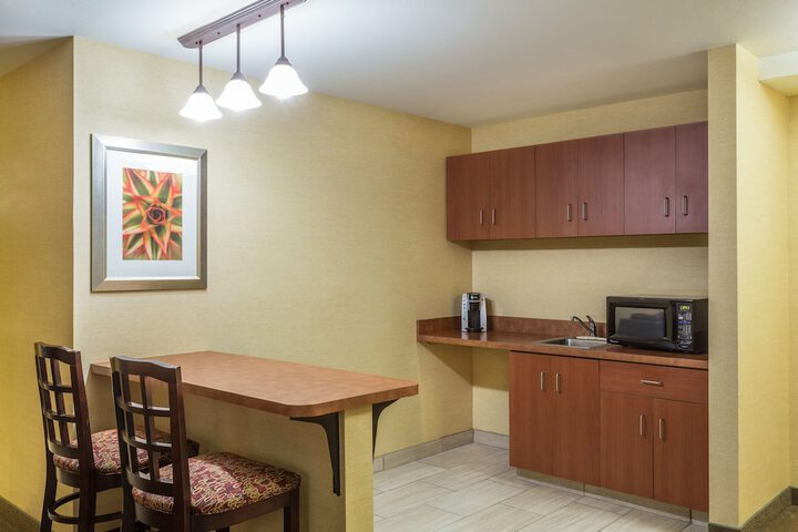 Room 18 of 40