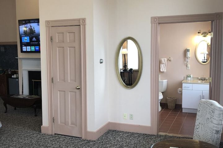 Room 55 of 105