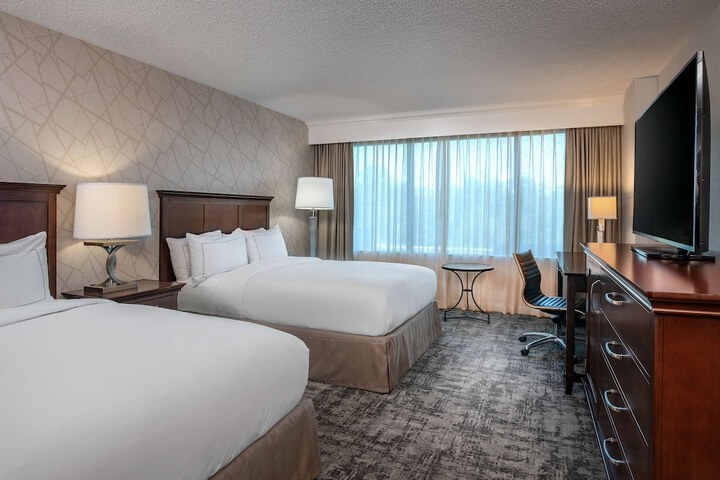 Room 21 of 48