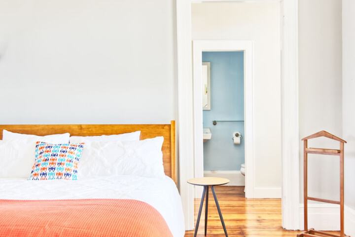 Room 43 of 50