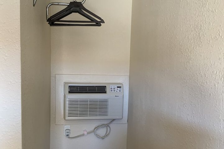 Room 46 of 65
