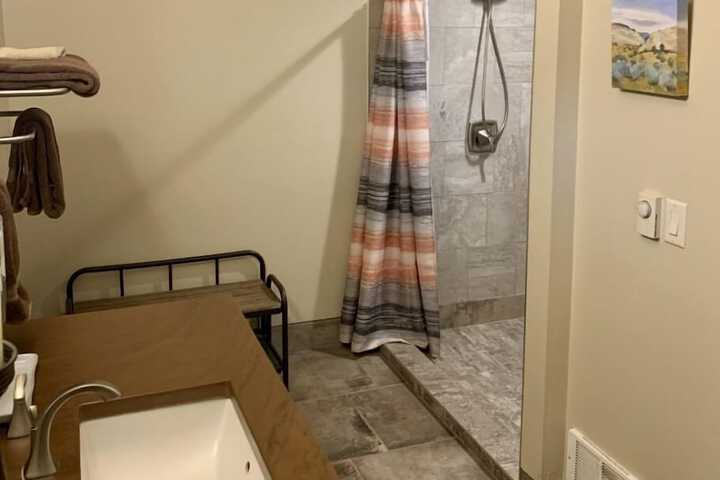 Room 24 of 46
