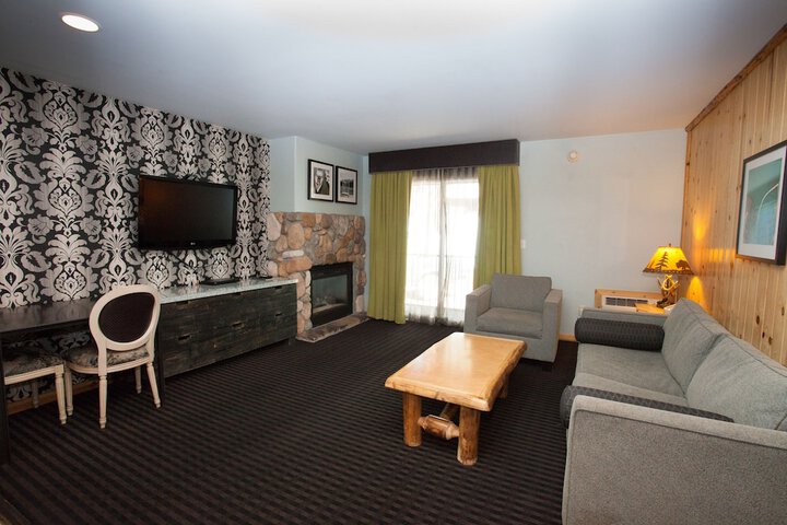 3 Peaks Resort & Beach Club