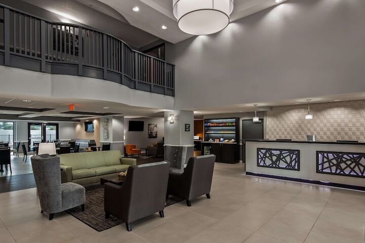 Hotel Interior 6 of 23