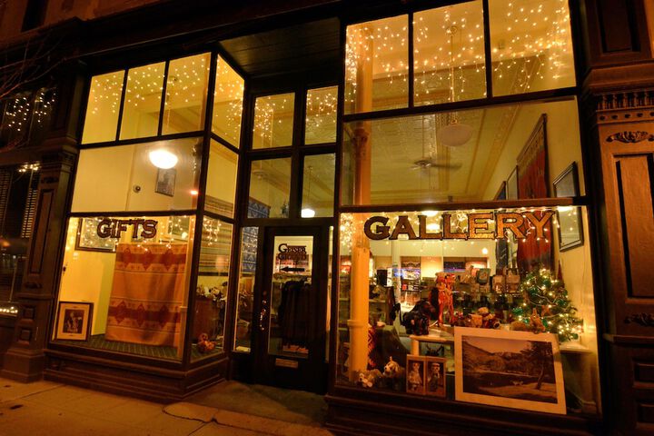 Gift Shop 46 of 52