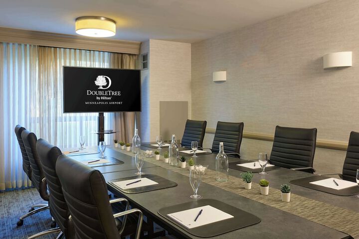 DoubleTree by Hilton Minneapolis Airport MN