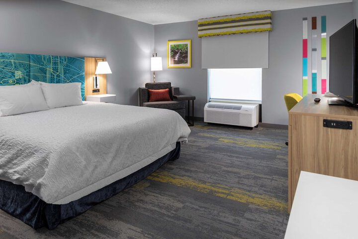 Room 10 of 22