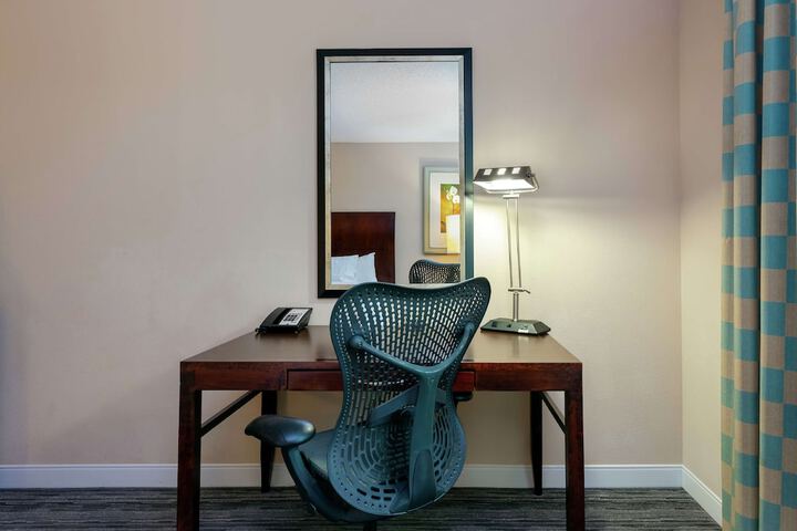 Room 32 of 63