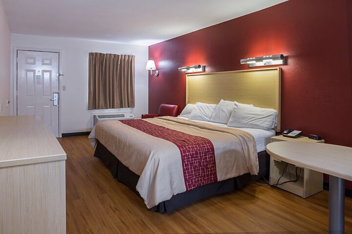 Room 27 of 31