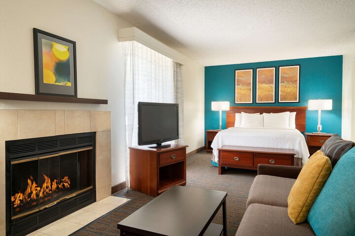 Room 16 of 35