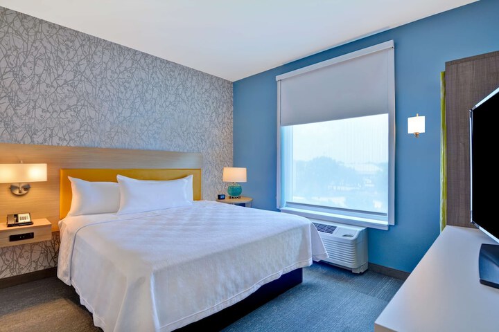 Home2 Suites Naples I-75 Pine Ridge Road FL