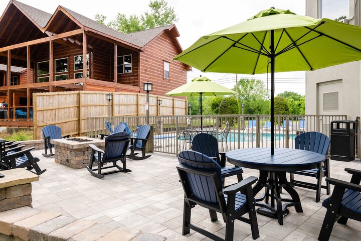 Terrace/Patio 125 of 127