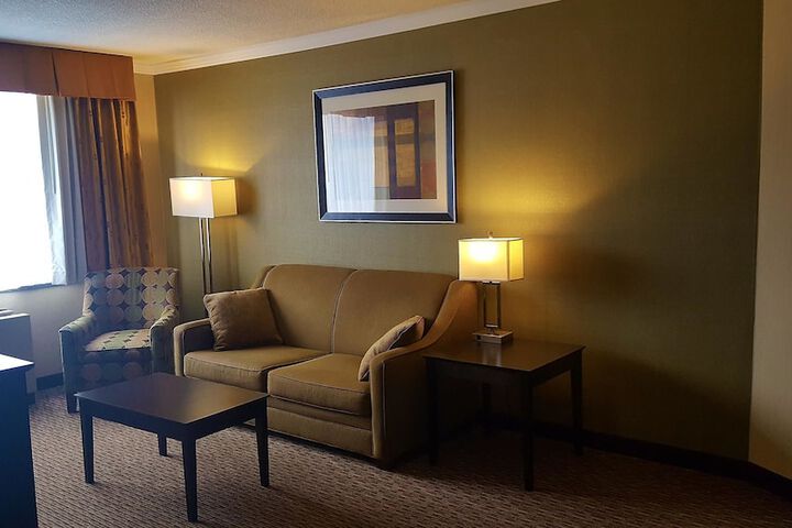 Room 18 of 22