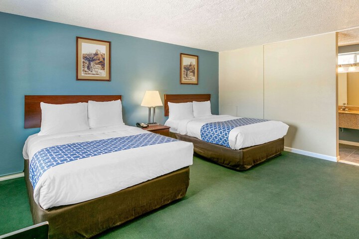 Room 28 of 42