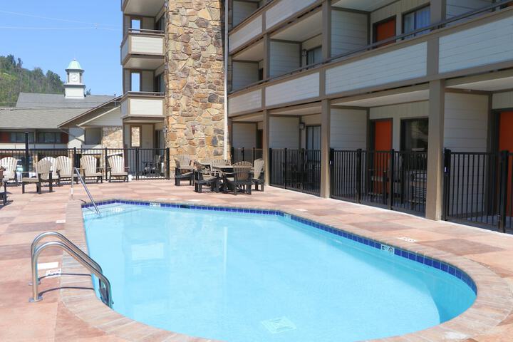 Pool 7 of 31