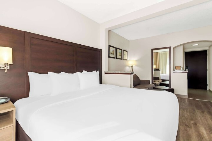 Comfort Suites Lumberton North