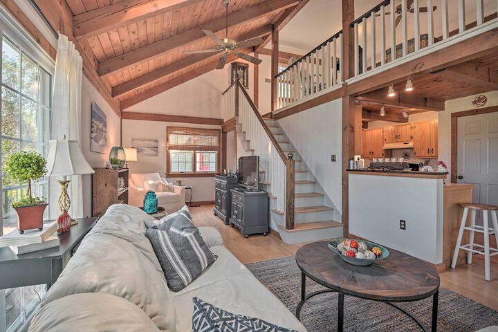 Lovettsville Cottage in Heart of Wine Country