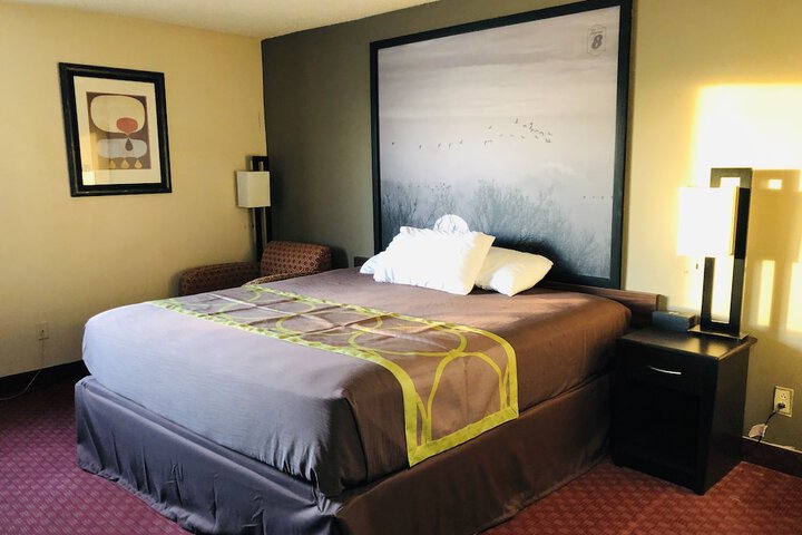 Room 28 of 78