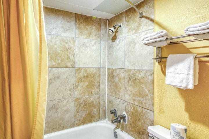 Room 14 of 19