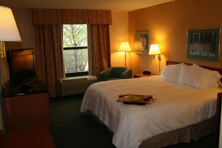 Room 12 of 20