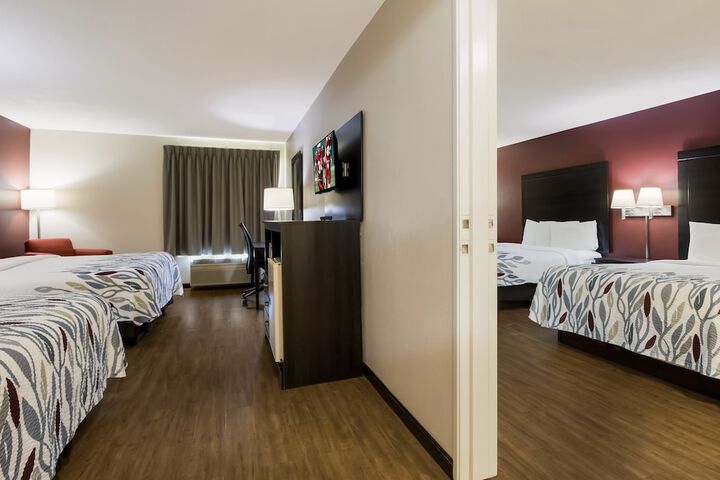 Room 14 of 30