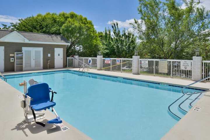 Holiday Inn Express Hotel & Suites Mooresville - Lake Norman by IHG