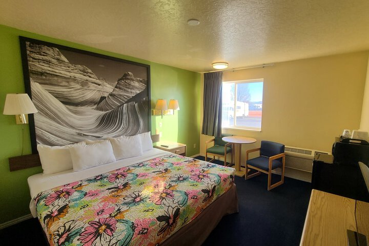 Room 40 of 49