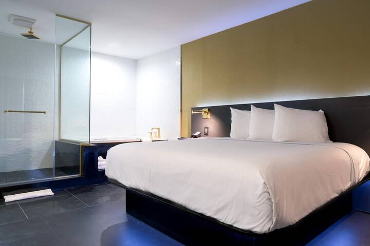 Room 26 of 31