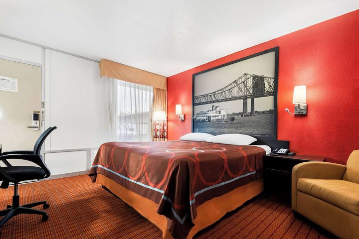 Room 20 of 33