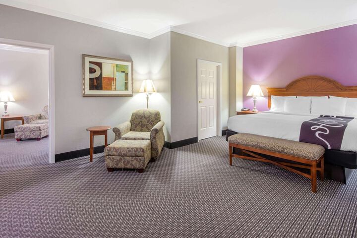 Room 9 of 30