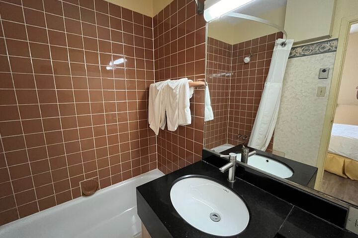 Hotel Cowansville