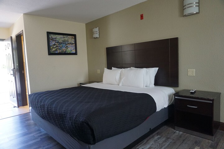 Room 21 of 46