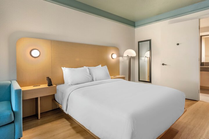 voco Kissimmee Orlando by IHG