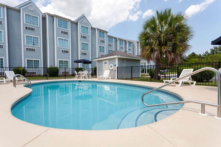 Pool 4 of 63