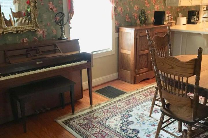 Downtown abode in the heart of the Bourbon Trail
