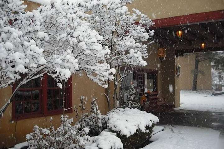 El Pueblo Lodge