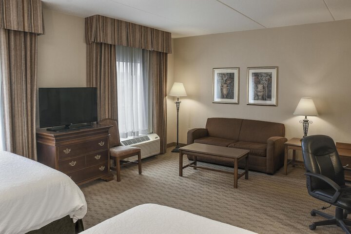 Hampton Inn & Suites Youngstown-Canfield